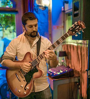 Matt Hart playing jazz guitar.